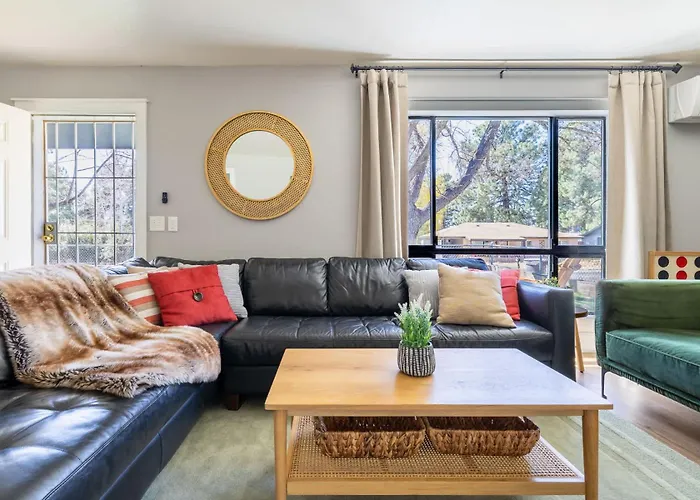 Scenic Mountain Getaway By The Park Holiday home Flagstaff