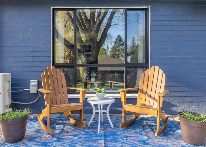 Scenic Mountain Getaway By The Park *