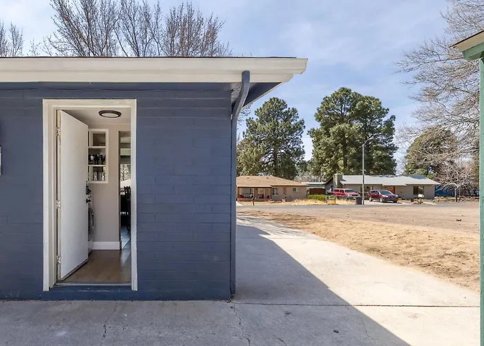 Scenic Mountain Getaway By The Park Holiday home *